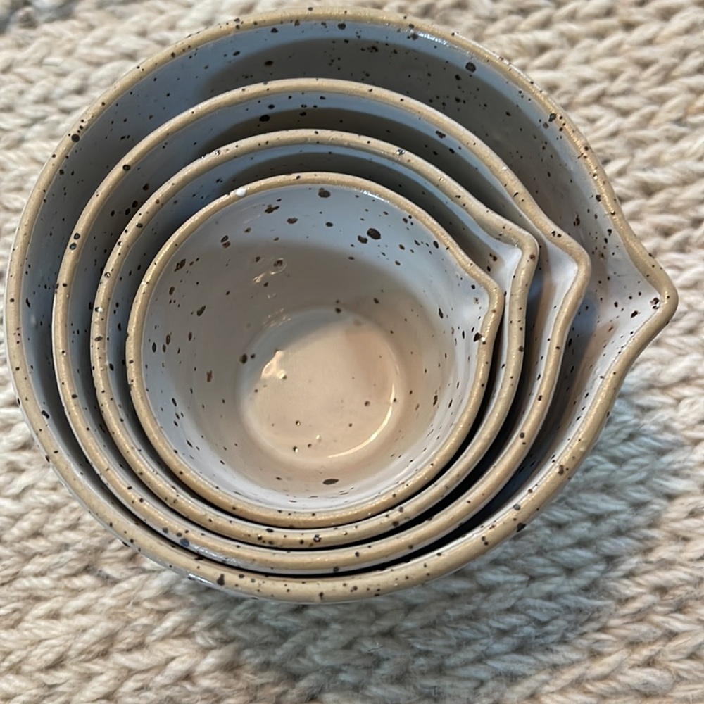 Rustic Animal Measuring Cups by Maria Lena for Anthropologie - Picture 3 of 8